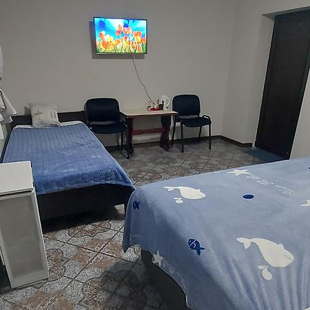 Guest House Marketti Vynohradiv Bagian luar foto