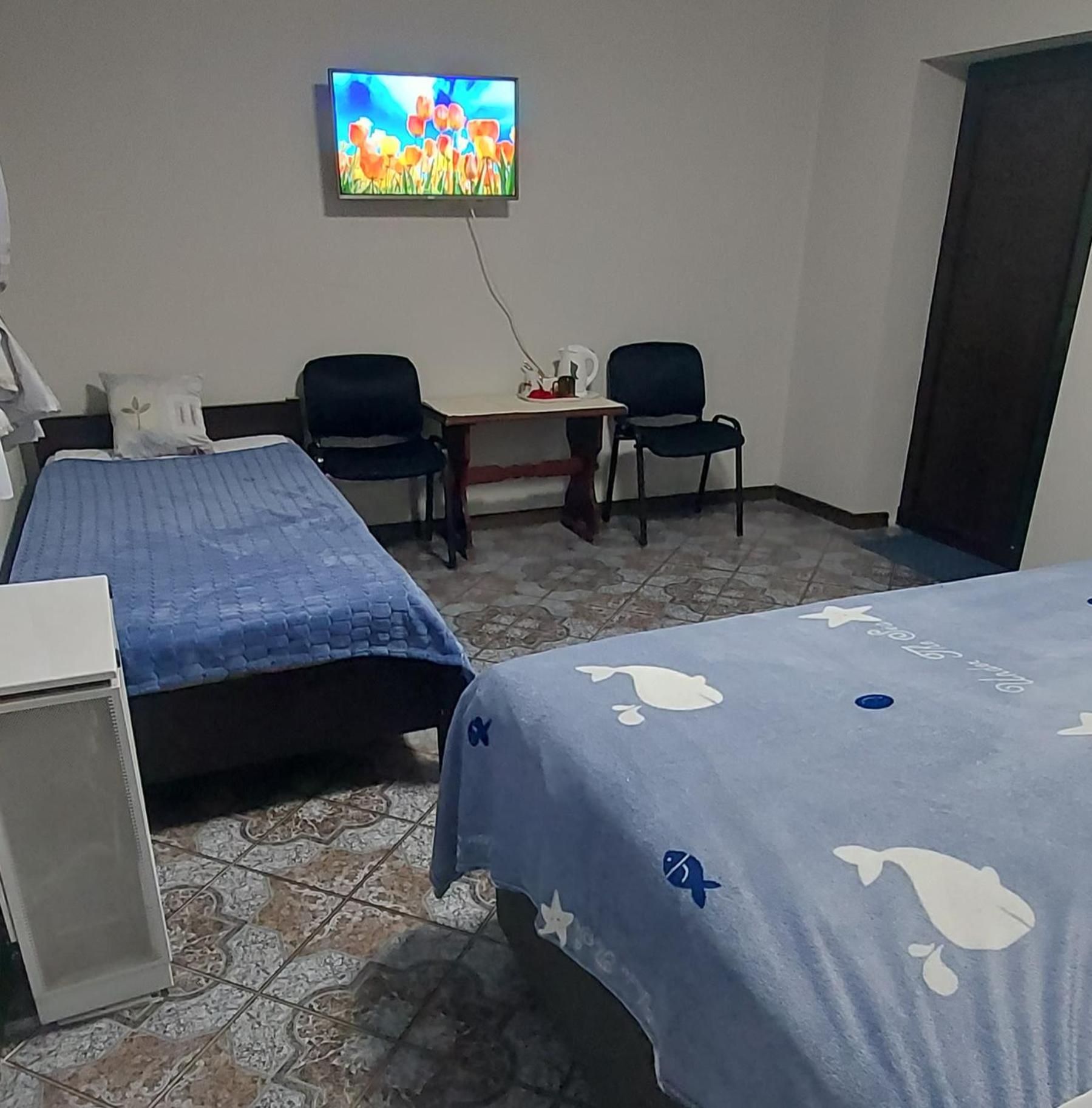 Guest House Marketti Vynohradiv Bagian luar foto